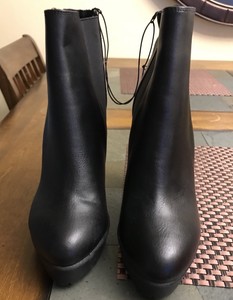 h and m black boots