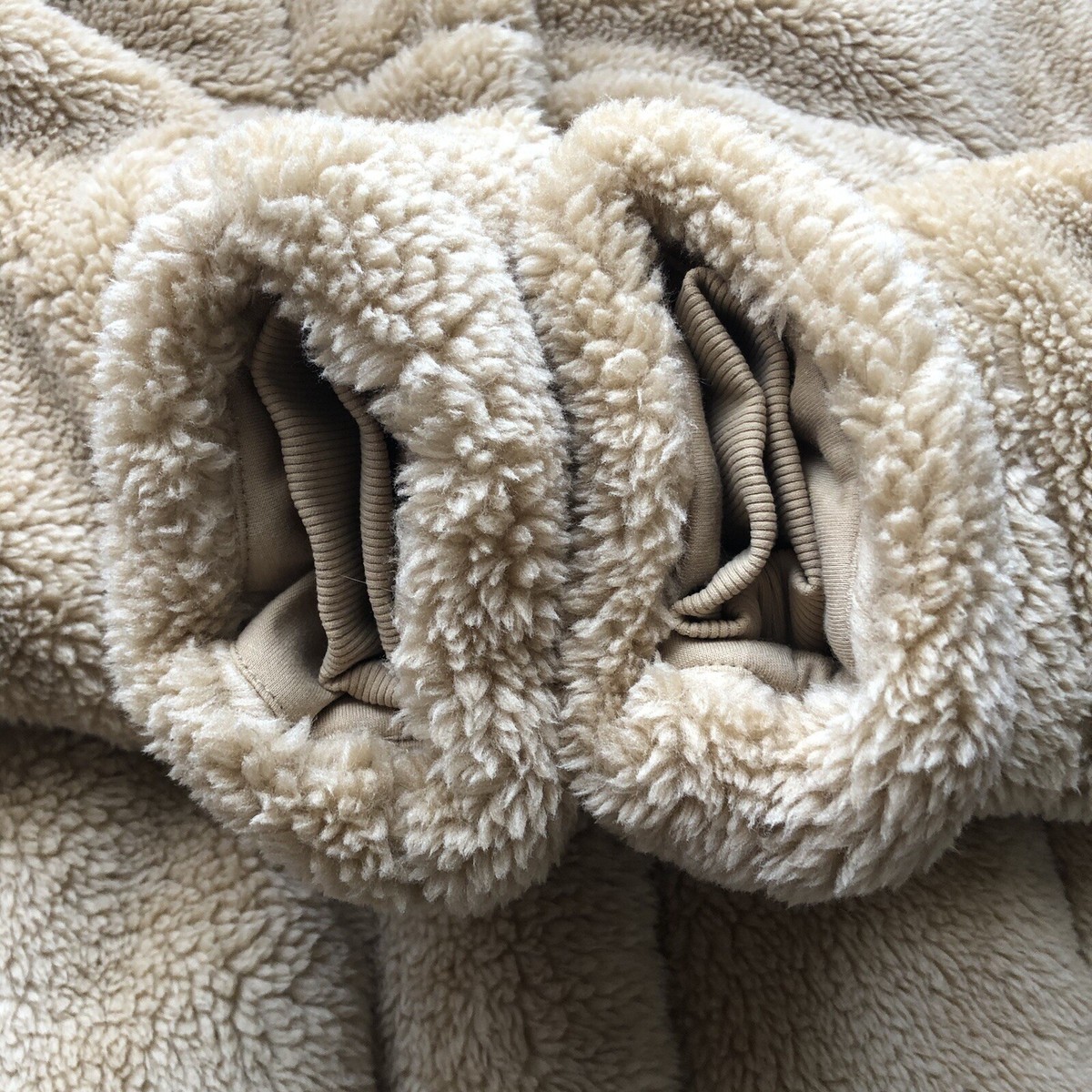 Alo Yoga Sherpa Snow Angel Puffer Camel L | eBay