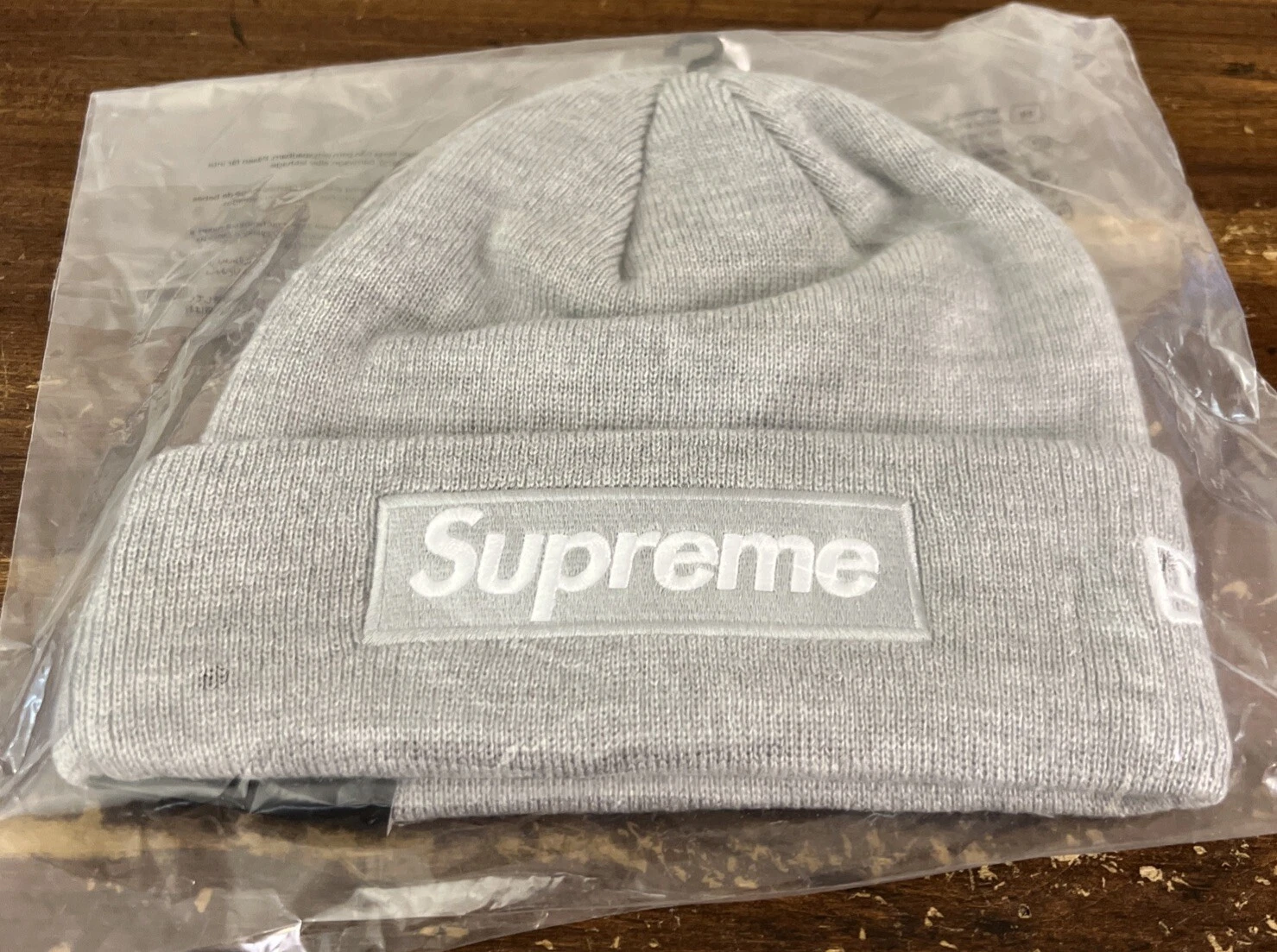 SUPREME / NEW ERA BOX LOGO BONNET GRIS BRUYÈRE OS FW24 SEMAINE 17 (AUTHENTIQUE) NEUF