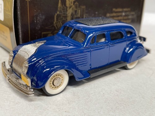 Chrysler Airflow 4 Door Sedan 1934 BRK7 von Booklin Models (Neu (gemäss