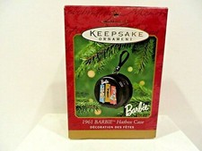 HALLMARK KEEPSAKE ORNAMENTS - 1961 BARBIE HAT BOX CASE ORNAMENT
