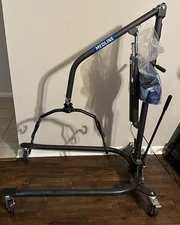 Medline Manual Hydraulic Hoyer Lift (Pre-Owned) With 2 New Harnesses