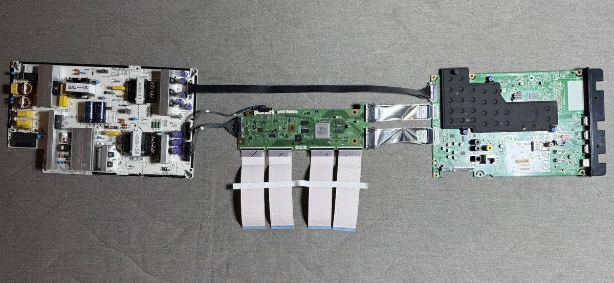 CARTE T-CON / T-CON BOARD modèle LC650AQD-EKA1 for TV LG OLED55C7V