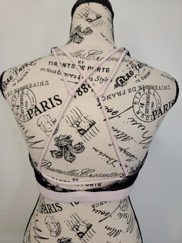 Sujetador deportivo Lorna Jane talla mediana rosa negro encaje superpuesto tiras espalda Foto 4 de 4