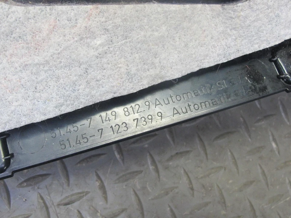 08-13 BMW E90 E92 M3 UNDER DASH KNEE M/T CLUTCH BRAKE GAS ACCELERATION PEDAL SET - Image 3 of 4