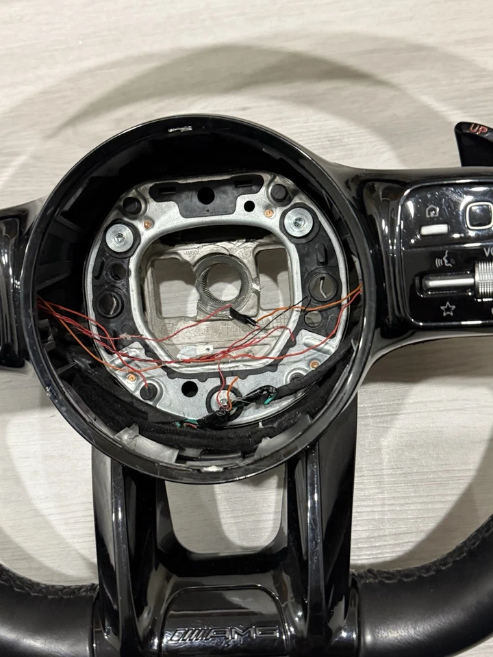 steering wheel  AMG - Image 4 of 4