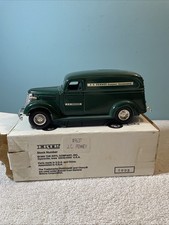 Ertl 1938 Chevy Panel Truck 9637 J.C. Penney Locking Coin Bank 1:25 scale