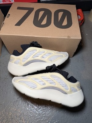Size 5.5 - adidas Yeezy Boost 700 V3 Azael