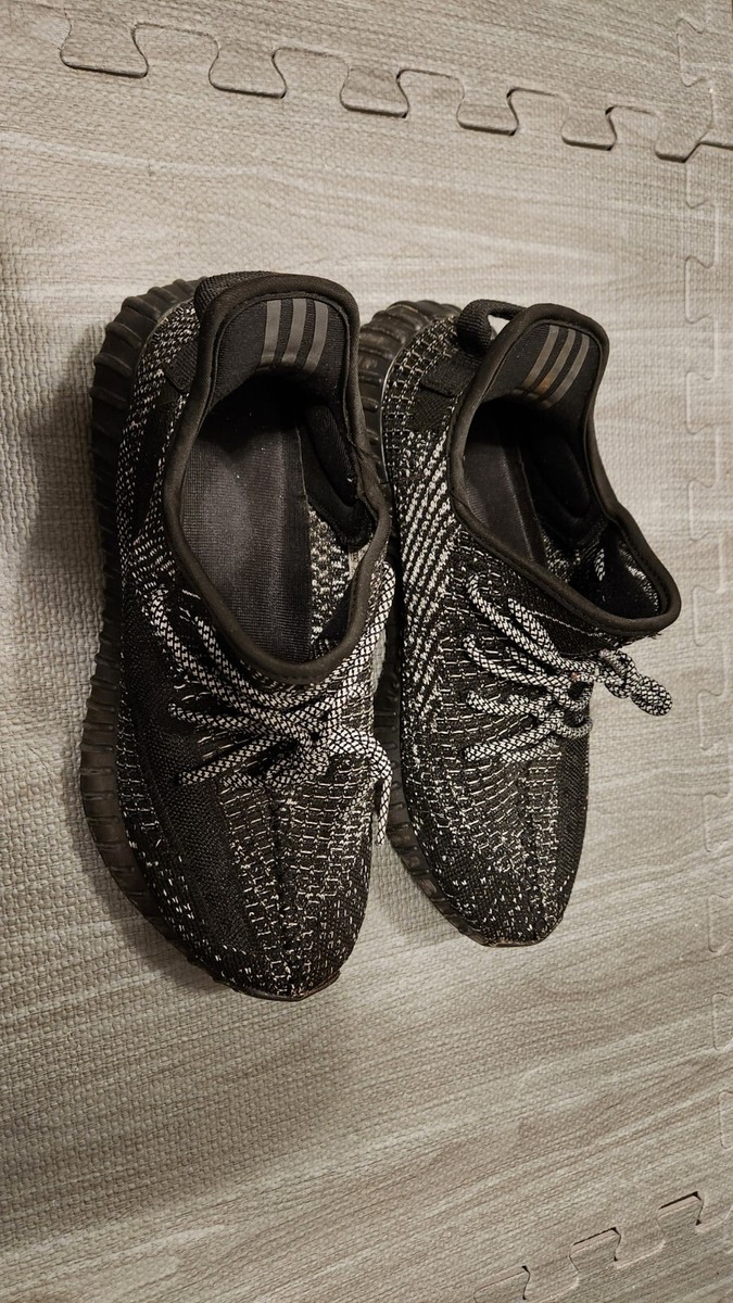 Adidas Yeezy Boost 350 V2 Black Reflective mens 8.5 779001 Adidas Yeezy Boost 350 V2 Black Reflective mens 8.5 779001