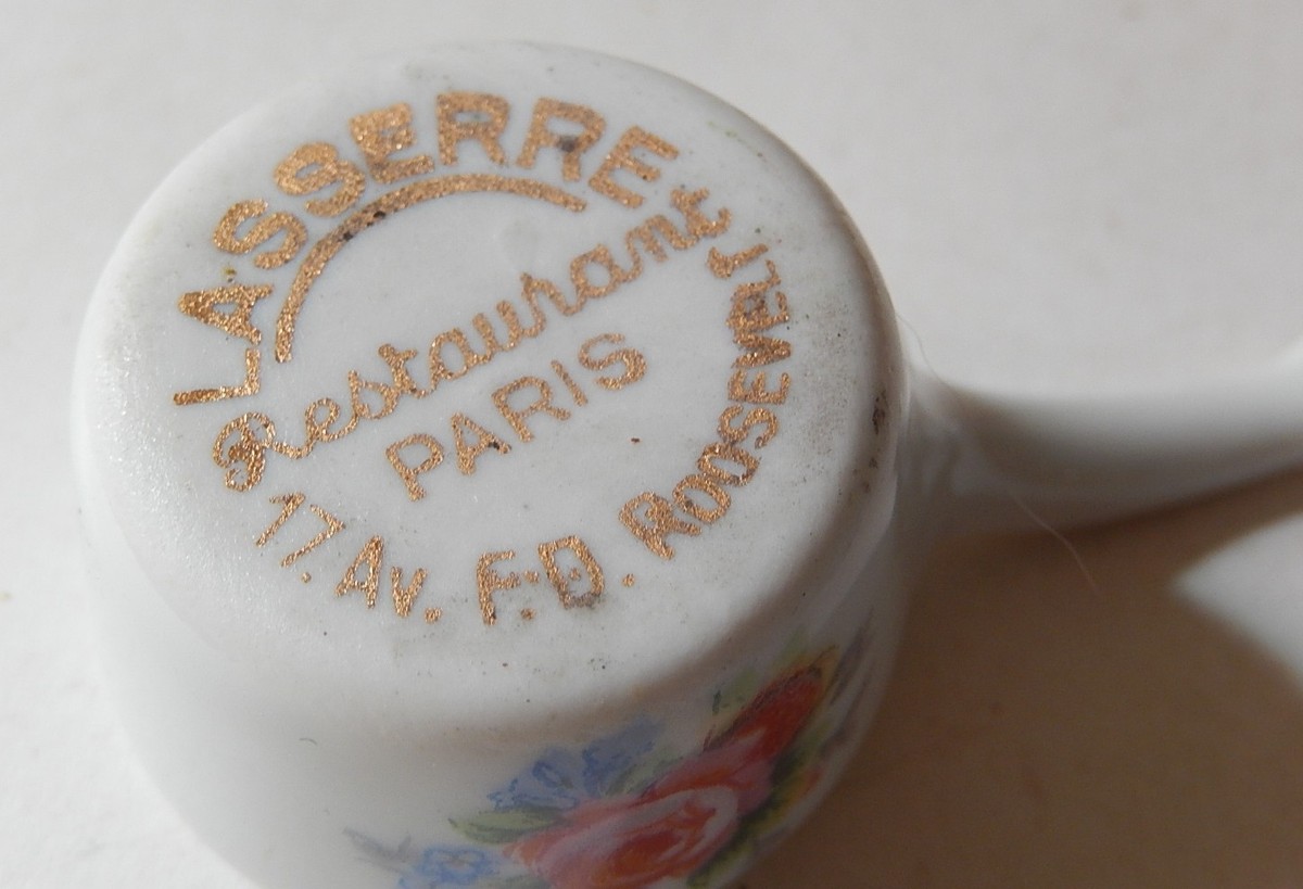 Lot Caserole et poeles - restaurant LASSERRE - PARIS