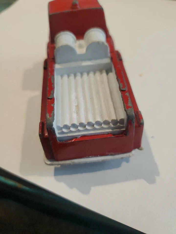 Camión de bomberos de juguete Tootsie vintage, 4" de metal rojo y plástico alrededor de 1970 107 Foto 4 de 4