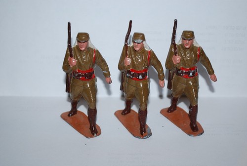 QUIRALU LOT DE 3 CAVALIERS SPAHIS