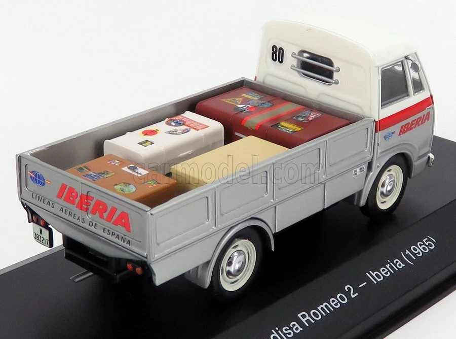 MODELLINO CAMION STATICO ALFA ROMEO 2 TRUCK FADISA IBERIA 1965 SILVER SCALA 1/43 - Immagine 2 di 3