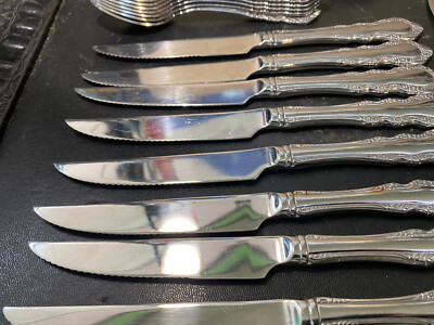 26 PC REED & BARTON 18/10 STAINLESS SELECT SILVERWARE SET KOREA