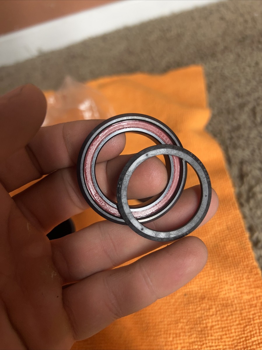 Easton Cinch BB86 bottom bracket For 30mm / 100 30 mm