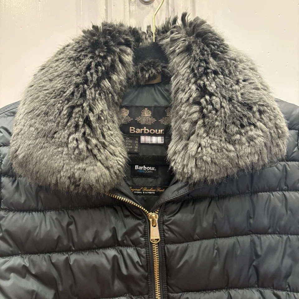 Barbour 女式香农绗缝 Puffer 夹克美国 6 码深绿色全拉链二手状况完好 — 第 4/4 张图片