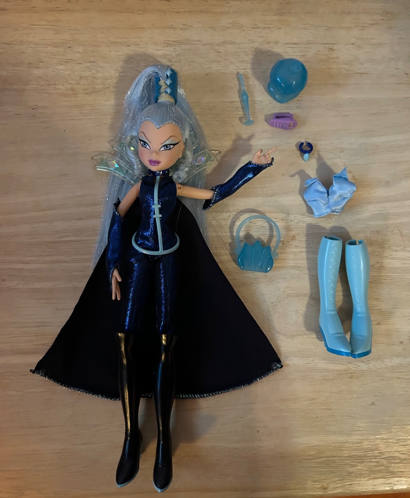 WINX CLUB SEASON 1 RARE ICY WITCH TRIX MATTEL LIGHTS UP DOLL