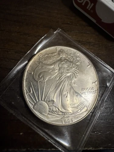 U.S. Mint American Eagle 1995 Silver Bullion Coin 1 oz .999 Fine Silver