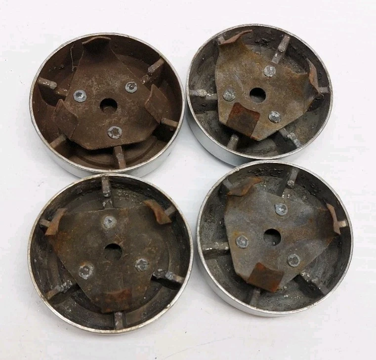 JUEGO DE 4 TAPAS CENTRALES DE RUEDA DE RALLY OLDSMOBILE CALAIS 14" OEM USADAS VINTAGE #14084127 Foto 2 de 4