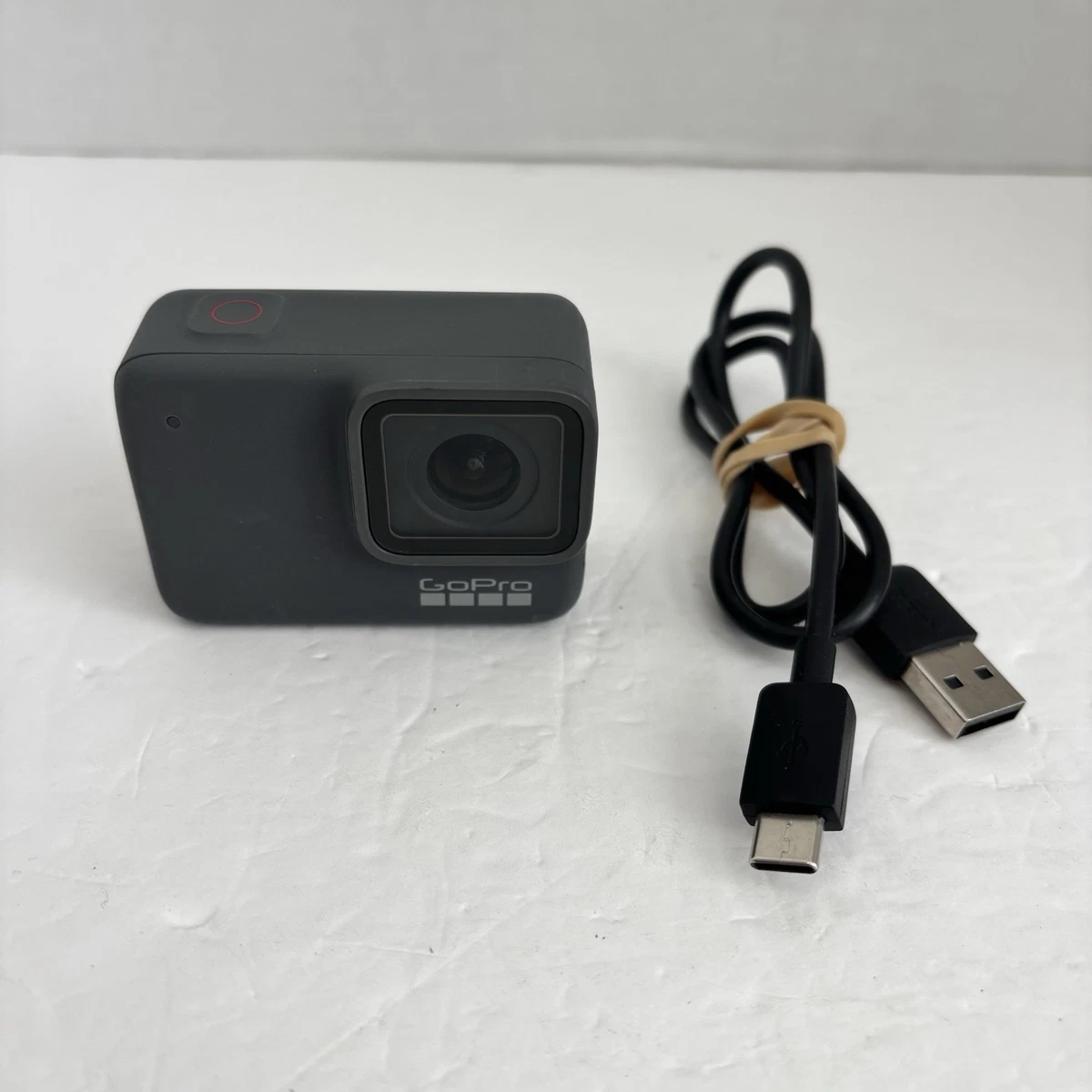 ⭐️中古⭐️GoPro HERO ７ Amazon.com : GoPro HERO7 Black Waterproof Digital Action Camera