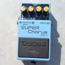 Boss CH-1 Super Chorus Analogue Chorus Effects Pedal for Electric Guitar