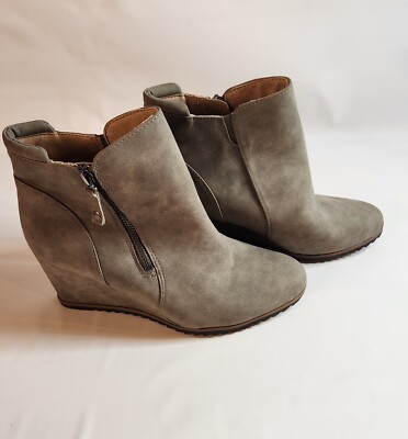 SOUL Naturalizer Haley Wedge Boots, Women's Size Gray