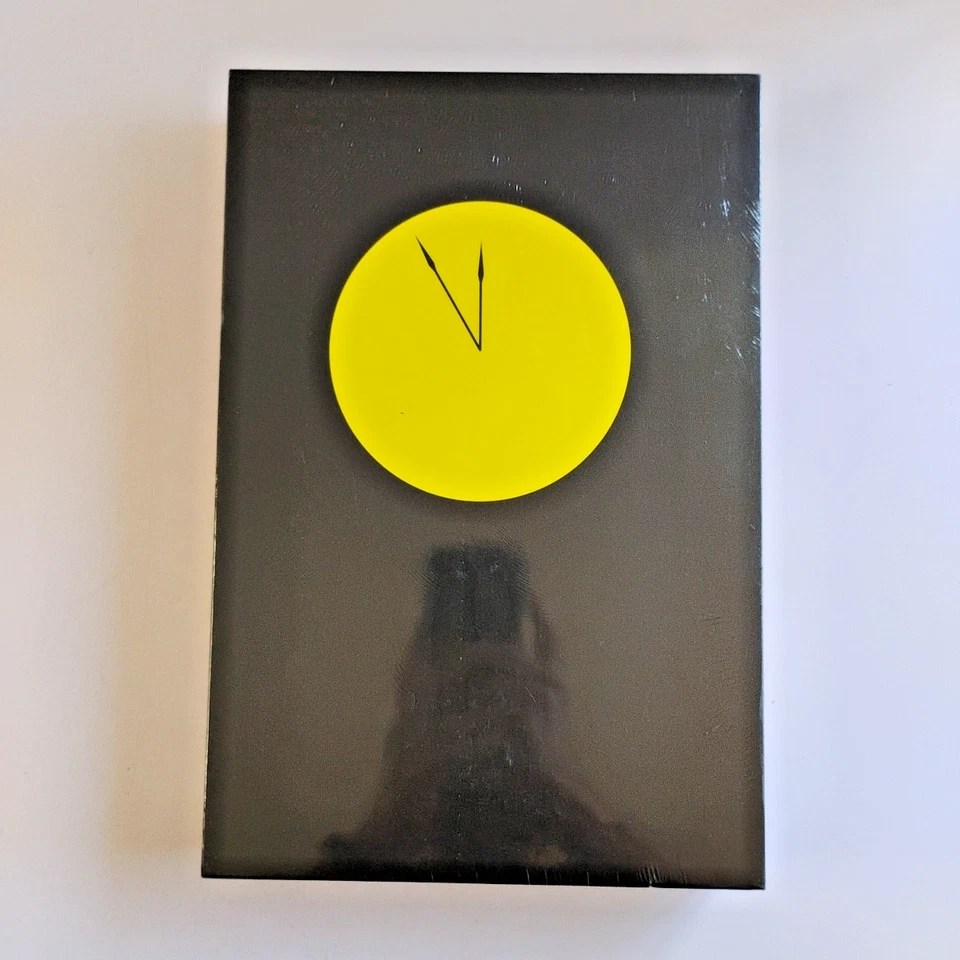 Absolute Watchmen DC Comics 2005 Hardcover with Slipcase Sealed Alan Moore - Image 2 of 4