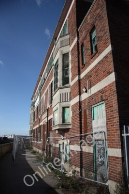 Photo 6x4 Dockland dereliction Kingston upon Hull The Trans-Pennine Trail c2010