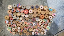 antique vintage wooden spools lot of 106 various sizes and labels 24 with thread