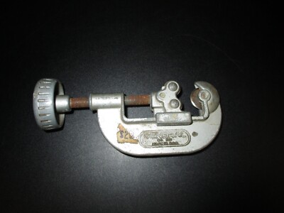 Vintage General Brand Vise-Small With Small Cutter On Side,Unsure Of It's Use
