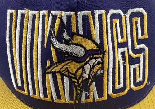 De colección AJD MINNESOTA VIKINGS Gorra/Gorra Snapback Púrpura Amarillo NFL De Colección - Imagen 17 de 18