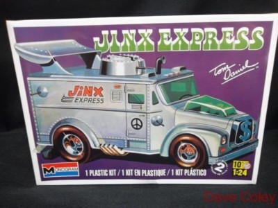 Monogram 6899 Tom Daniel Jinx Express Maßstab 1:24