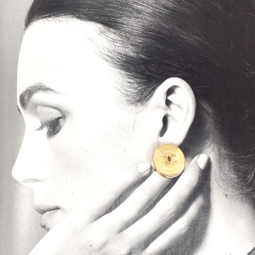 CHANEL Earring COCO Mark vintage metal gold accessory Women - Bild 6 von 6