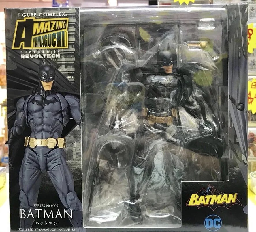 Amazing Yamaguchi Revoltech NO.009 Batman 16CM Action Figure Gift