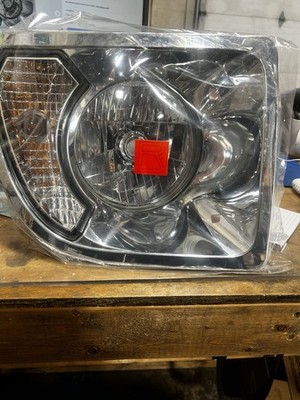 New Right Headlight For Frightliner HD 108sd Base 6.7 2012-2016 A0688632007