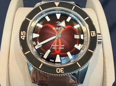 Rado Herren/Unisex Uhr HyperChrome Captain Cook Red Ref. R32105353 NEW FULL SET