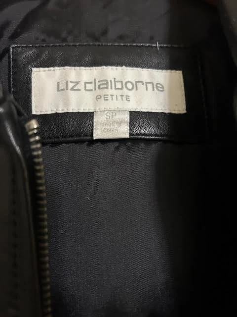 Chaqueta Liz Claiborne Cuero Genuino Cremallera Completa Con Cuello Negra, Talla Pequeña S Foto 3 de 3
