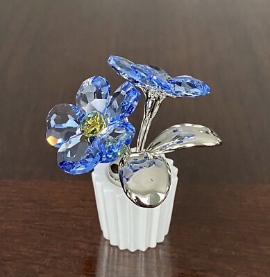 Swarovski Crystal Forget Me Not Flower Figurine~9100 NR 000