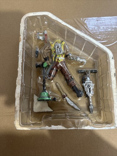 SPAWN Action Figure Series 7: CRUTCH Action Figure Toy . Peg Leg Pirate Figure - Picture 6 of 6