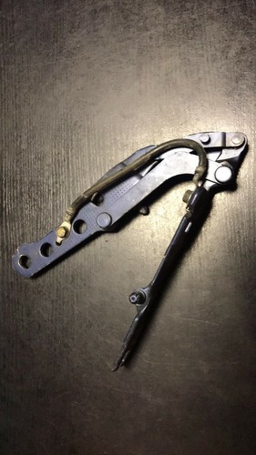 BMW E46 3er Motorhaubenscharniere 8200123