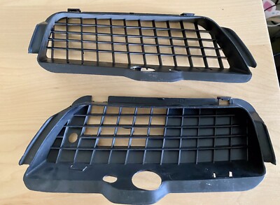 VW GOLF MK3 93-98 FRONT BUMPER LOWER SIDE GRILLE SET