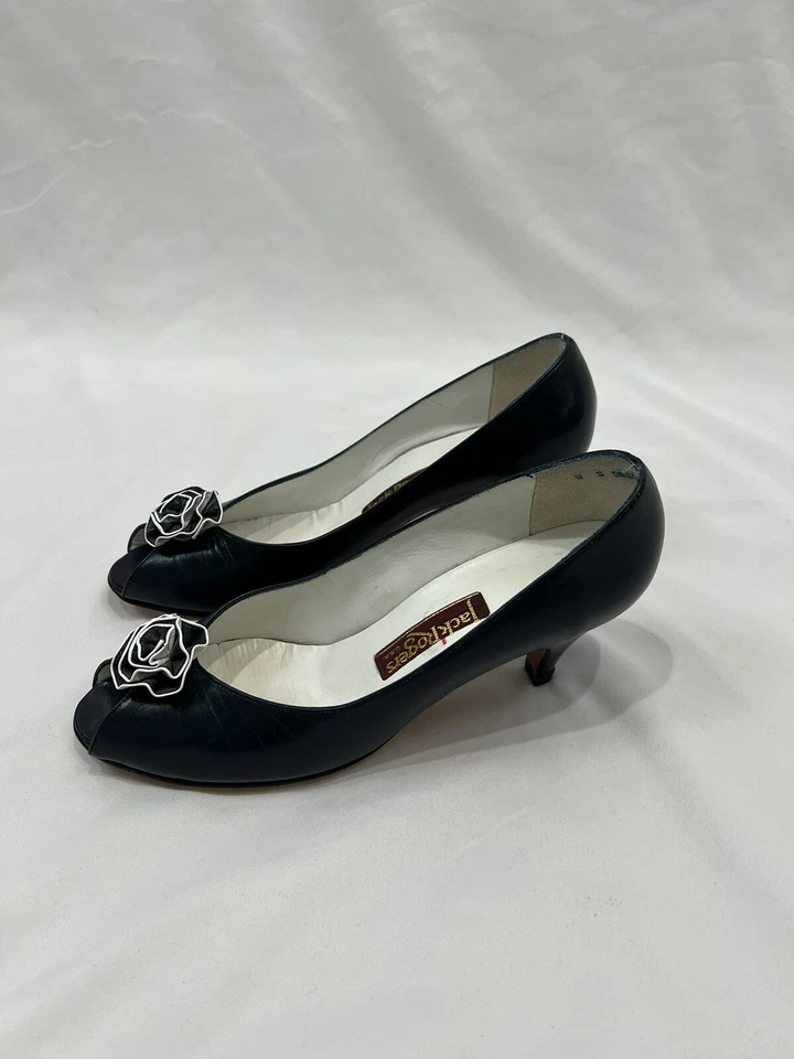 Vtg 80’s Jack Rogers Women's Size 8 S Navy Leather Peep Toe Heels Rosette Flower - Image 3 of 4