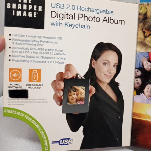 NOS The Sharper Image Digital Photo Album Keychain USB 2.0 Rechargeable - Picture 2 of 4