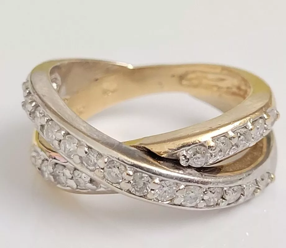 Pre owned 2 2024 carat diamond ring