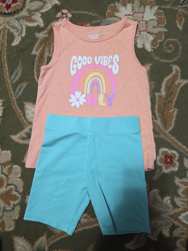 Girls Sz 5 Stretch Shorts And Rainbow Tank Top