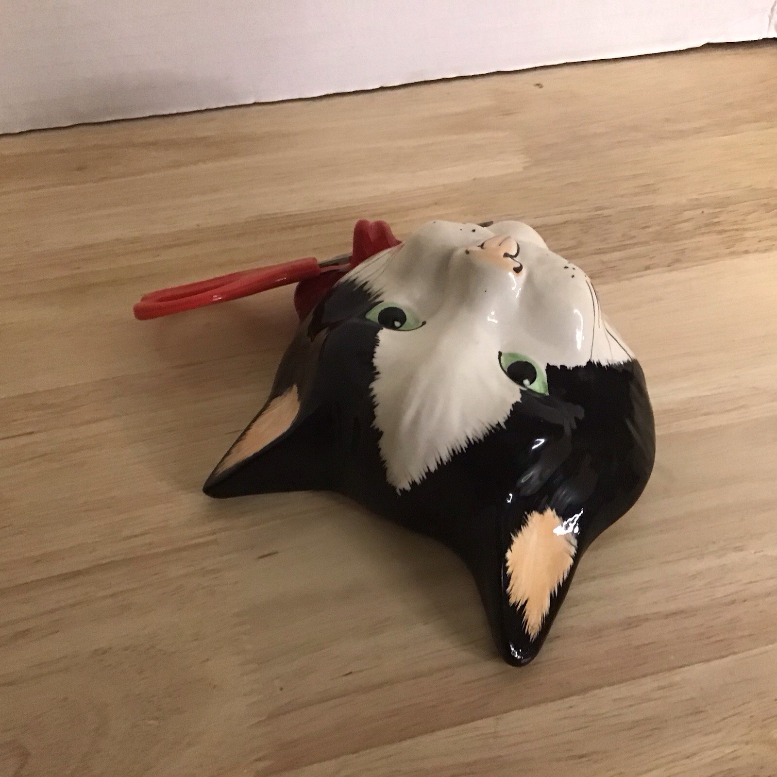 Vintage Babbacombe Pottery Tuxedo Cat String & Scissor Holder Laureston England