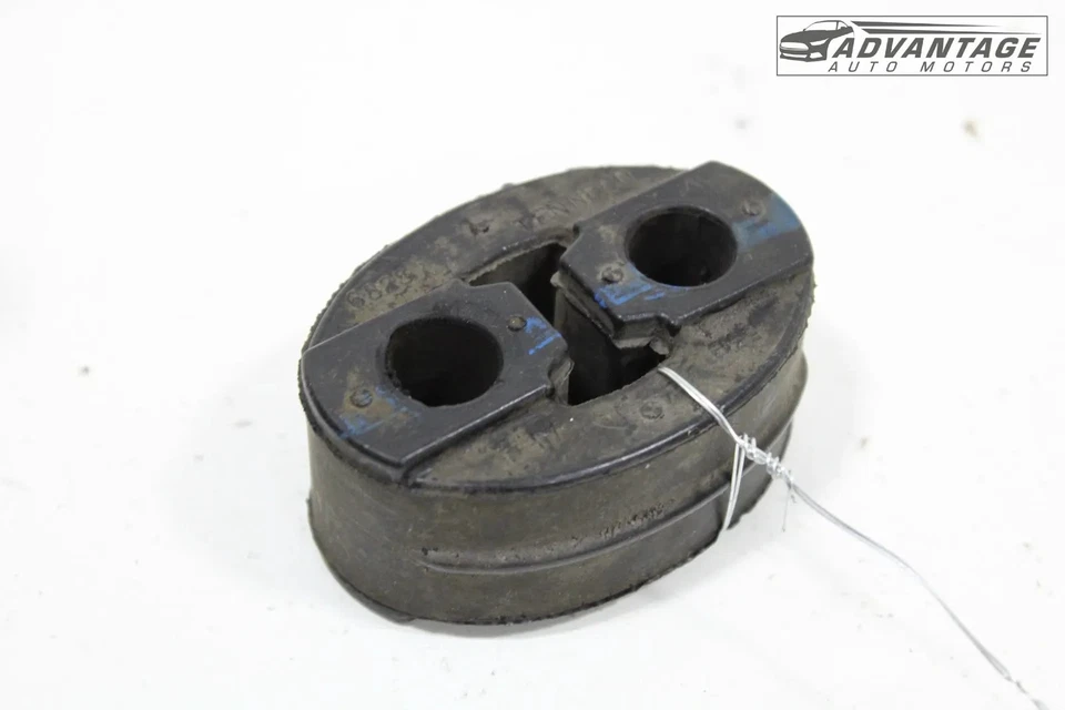 2017-2025 GMC ACADIA REAR RIGHT SIDE MUFFLER HANGER EXHAUST INSULATOR OEM - Image 4 of 4