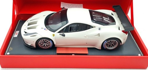 MR Models 1/18 Scale FERR05B - Ferrari 458 Italia GT2 - White - Picture 6 of 7