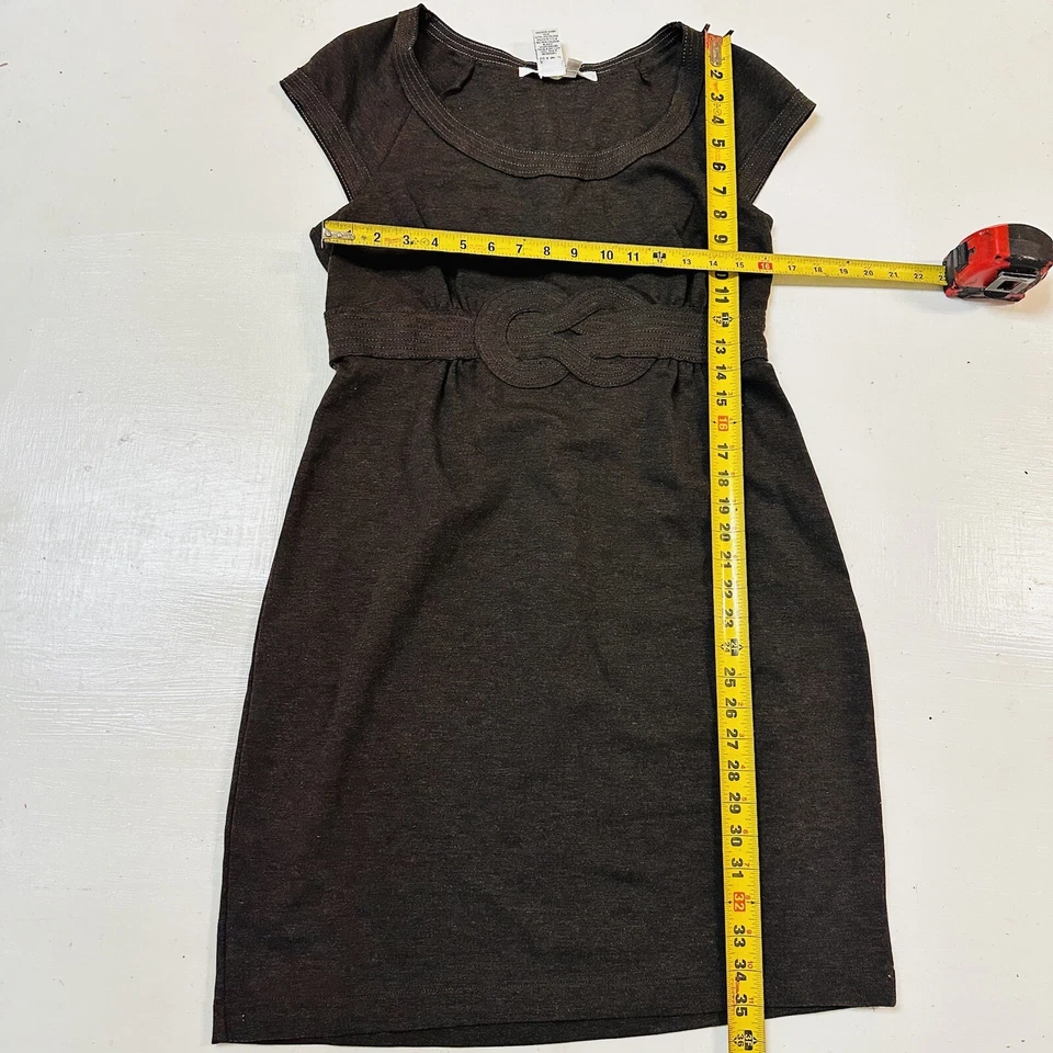 Vestido Studio talla XL, marrón, manga gorra. Buen estado Foto 4 de 4