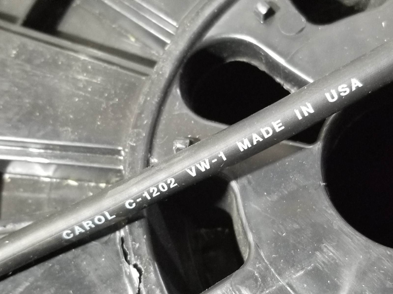 Carol C1202 18/2C Premium Braid Shielded Low Impedance Microphone Cable